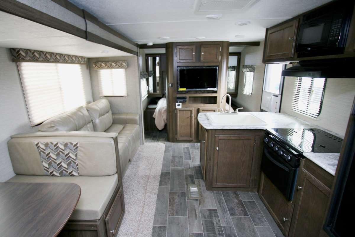 فندق كانمورفي  Rundle Mountain Rv Park المظهر الخارجي الصورة